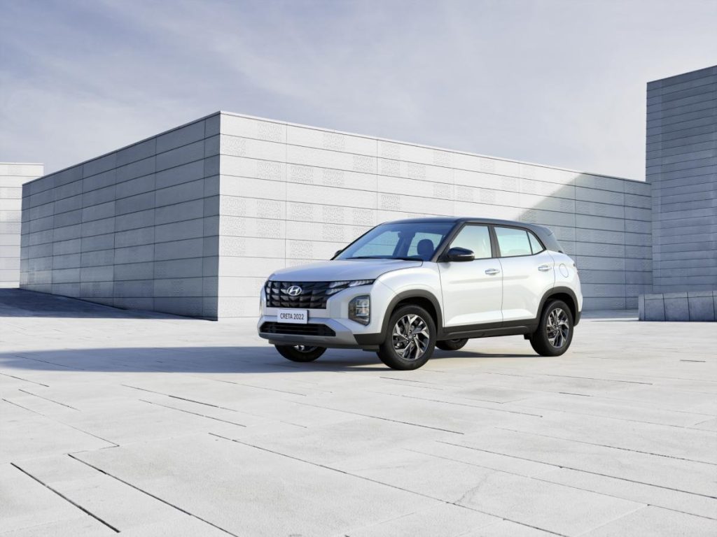 HYUNDAI 2024 Creta sur une voie