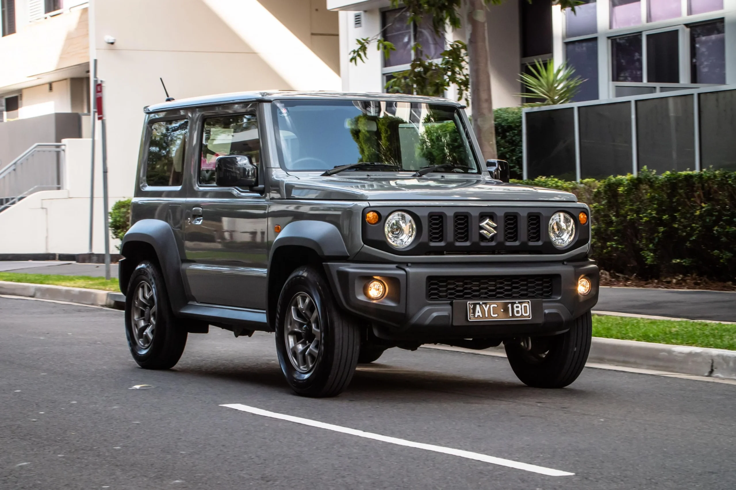 Pourquoi la Suzuki Jimny est le compagnon idéal pour vos escapades